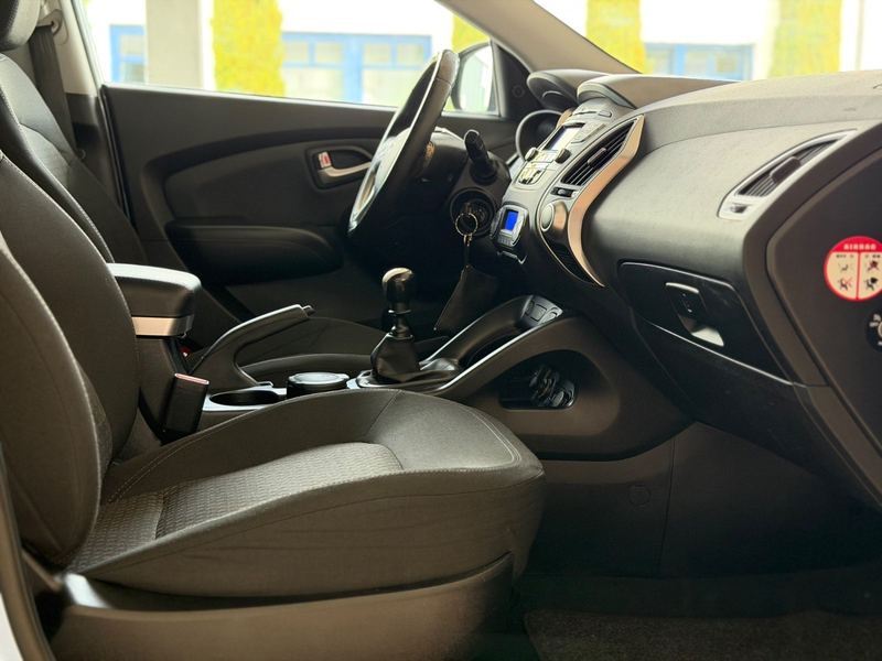 Hyundai iX35 5 Star Edition 2WD AHK — photo 13