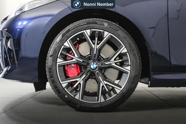 BMW 1 Series view 7
