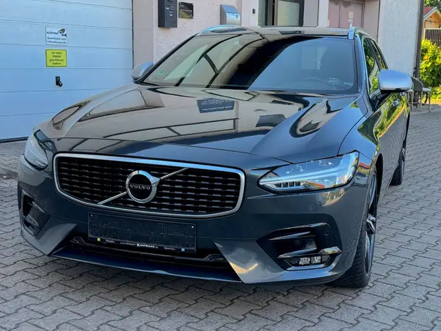 Volvo V90