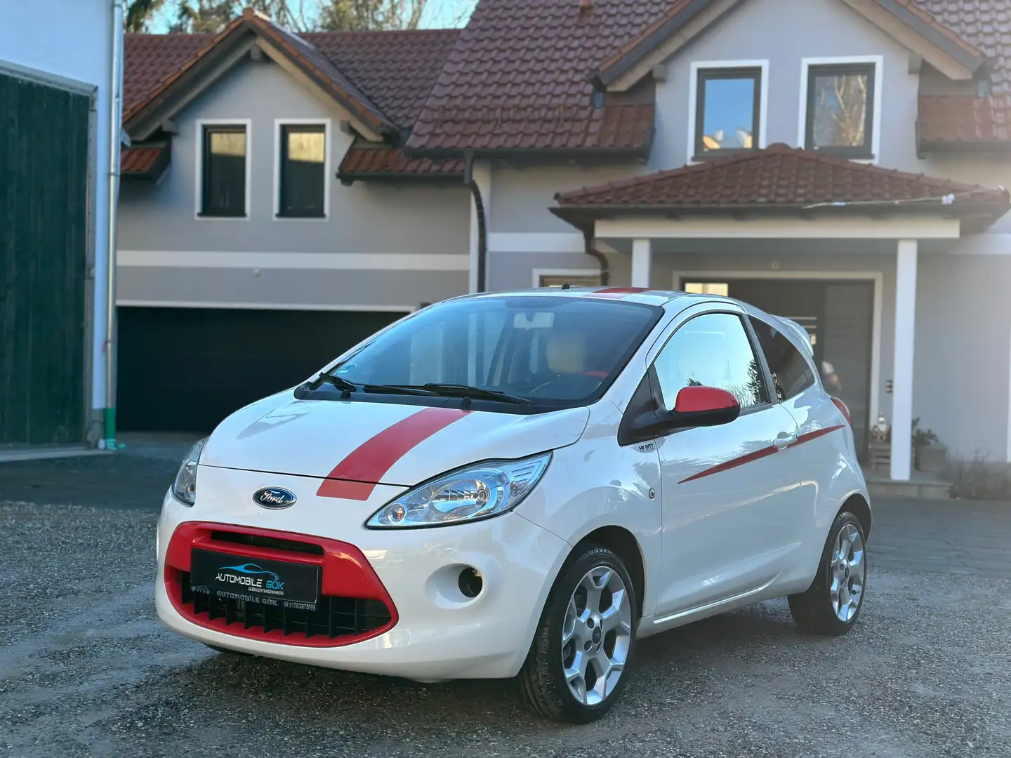 Ford Ka/Ka+ Titanium*INDIVIDUAL*TOP GEPFLEGT*TÜV NEU* Blanco - 1