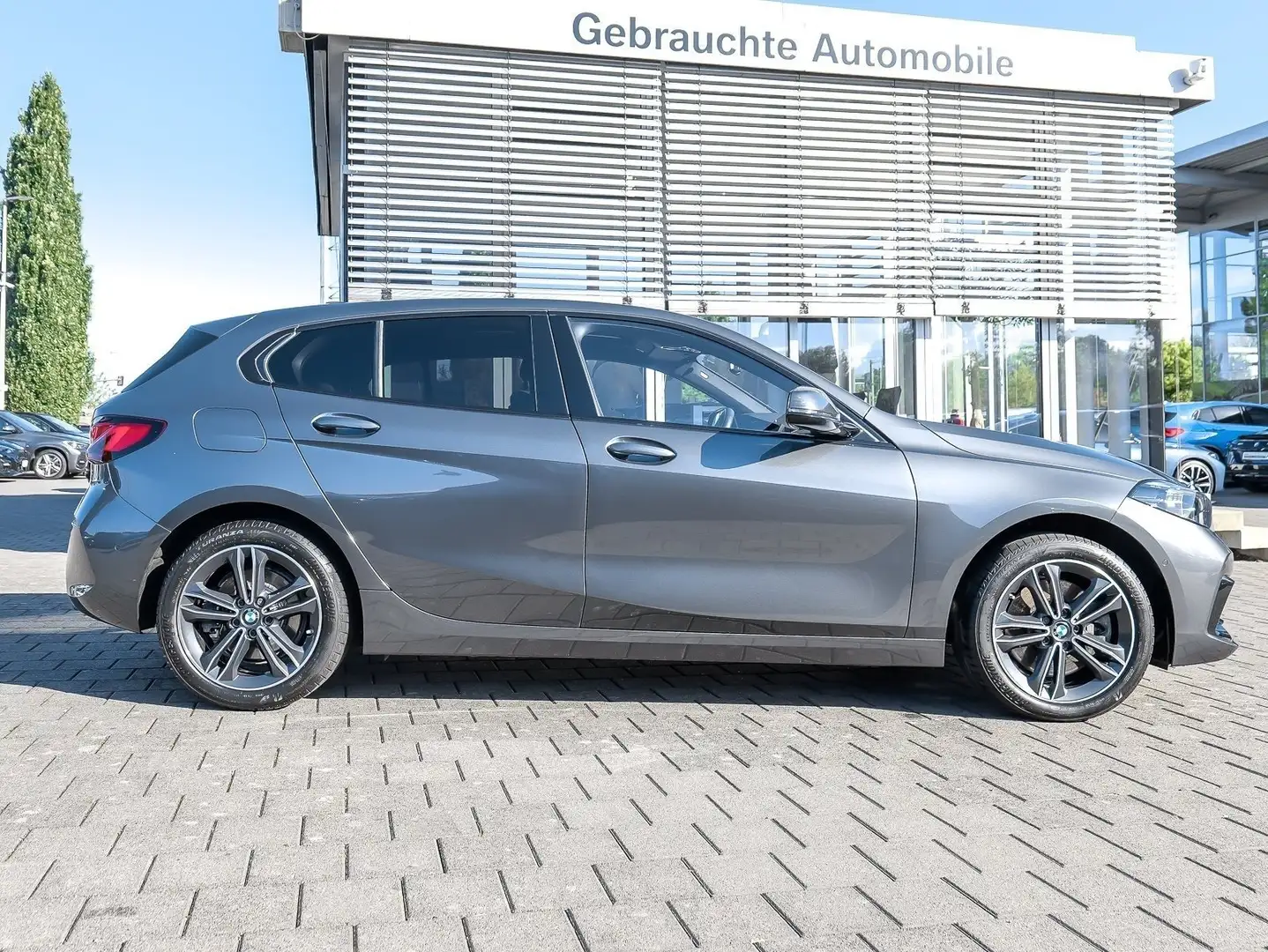 BMW 120 i HUD PANO ACC RFK NAVI LED Sound Syst. Grau - 2