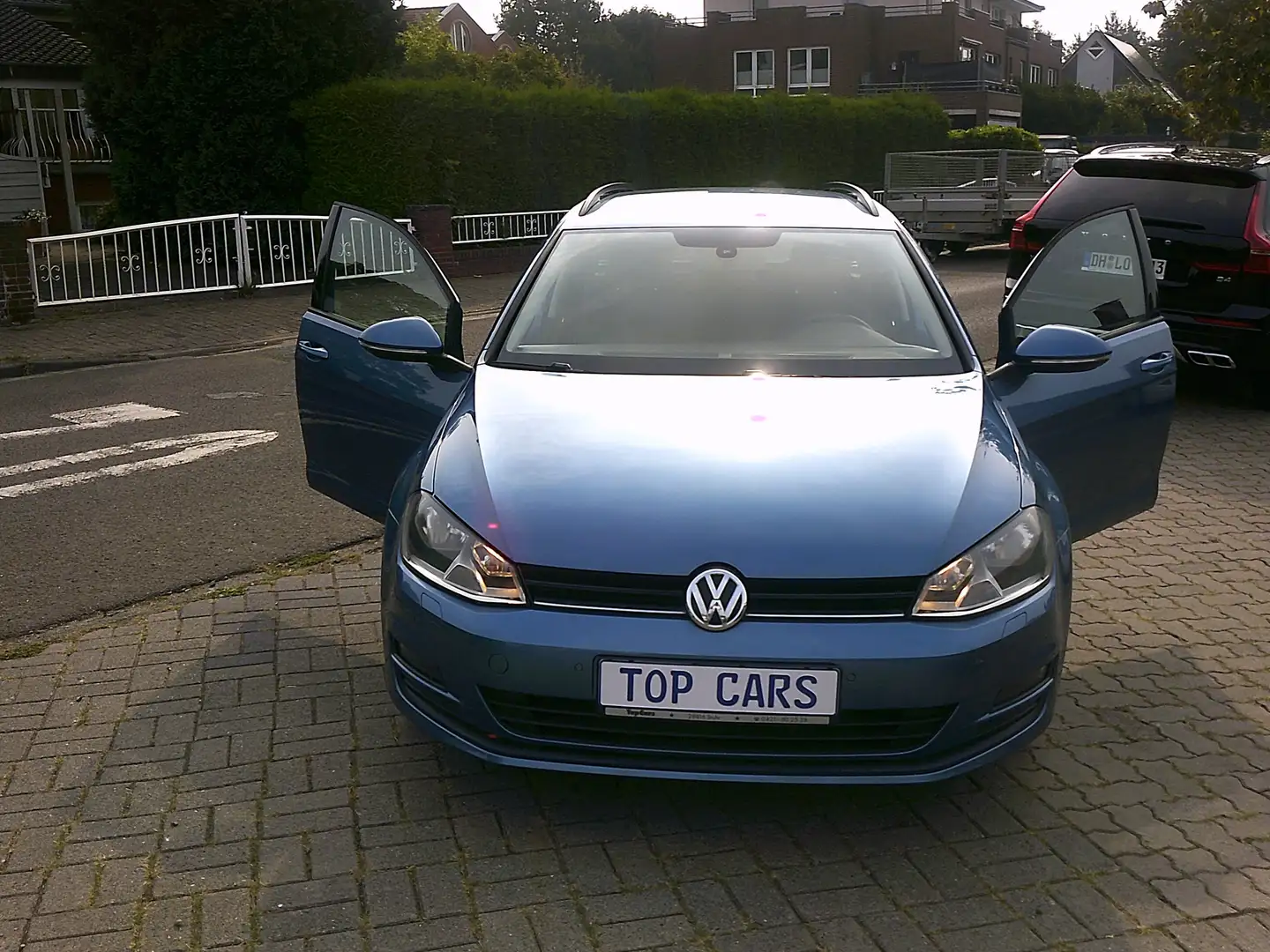Volkswagen Golf Variant Trendline BMT Blau - 1