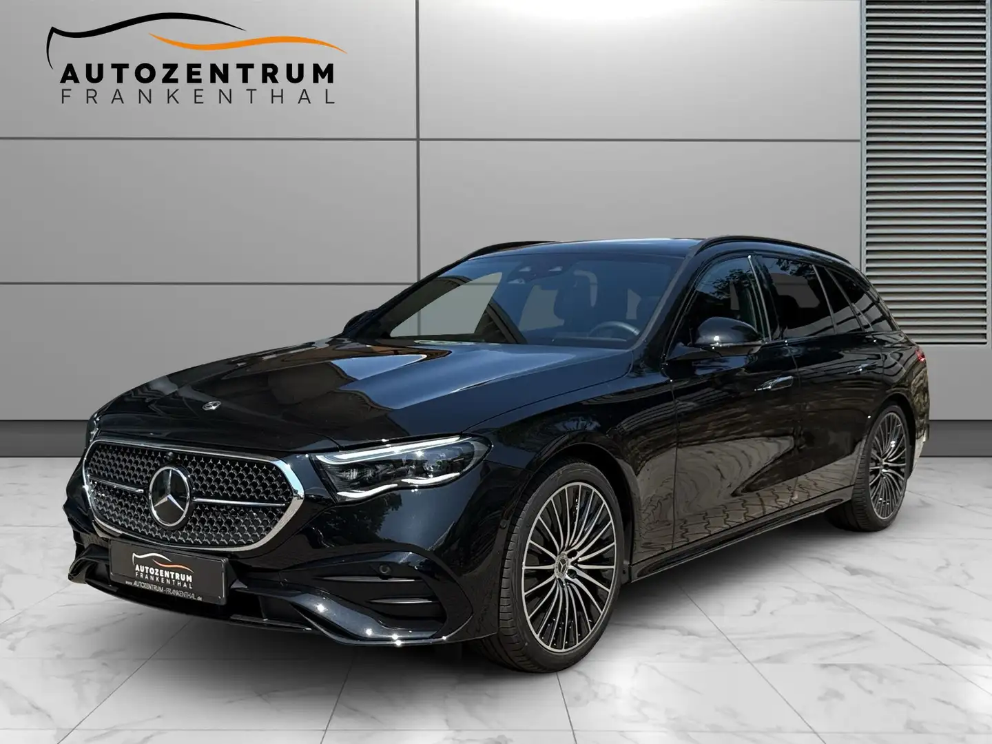 Mercedes-Benz E 450 4Matic AMG Line NIGHT ACC PANO AHK Black - 1