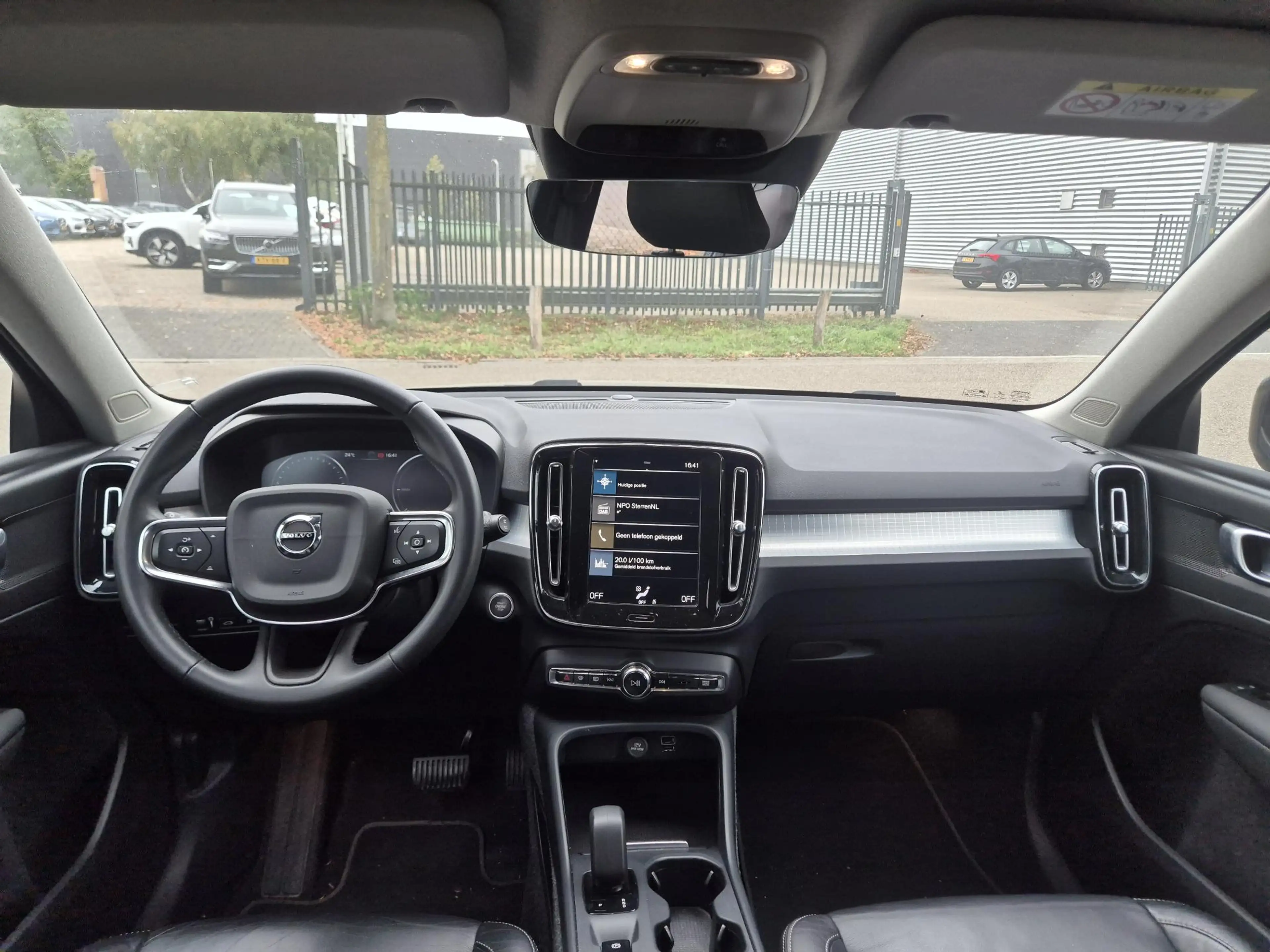 Volvo XC40 1.5 T4 Recharge Inscription Expression Trekhaak/Le — photo 9