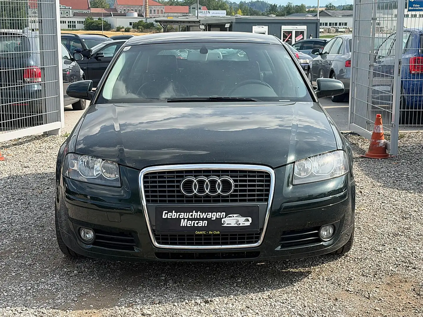 Audi A3 2.0 TDI DPF Sportback Ambie Grün - 2