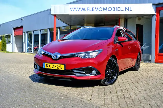 Toyota Auris 1.8 Hybrid Volcano Edition Aut. Pano|Navi|Clima|Ca