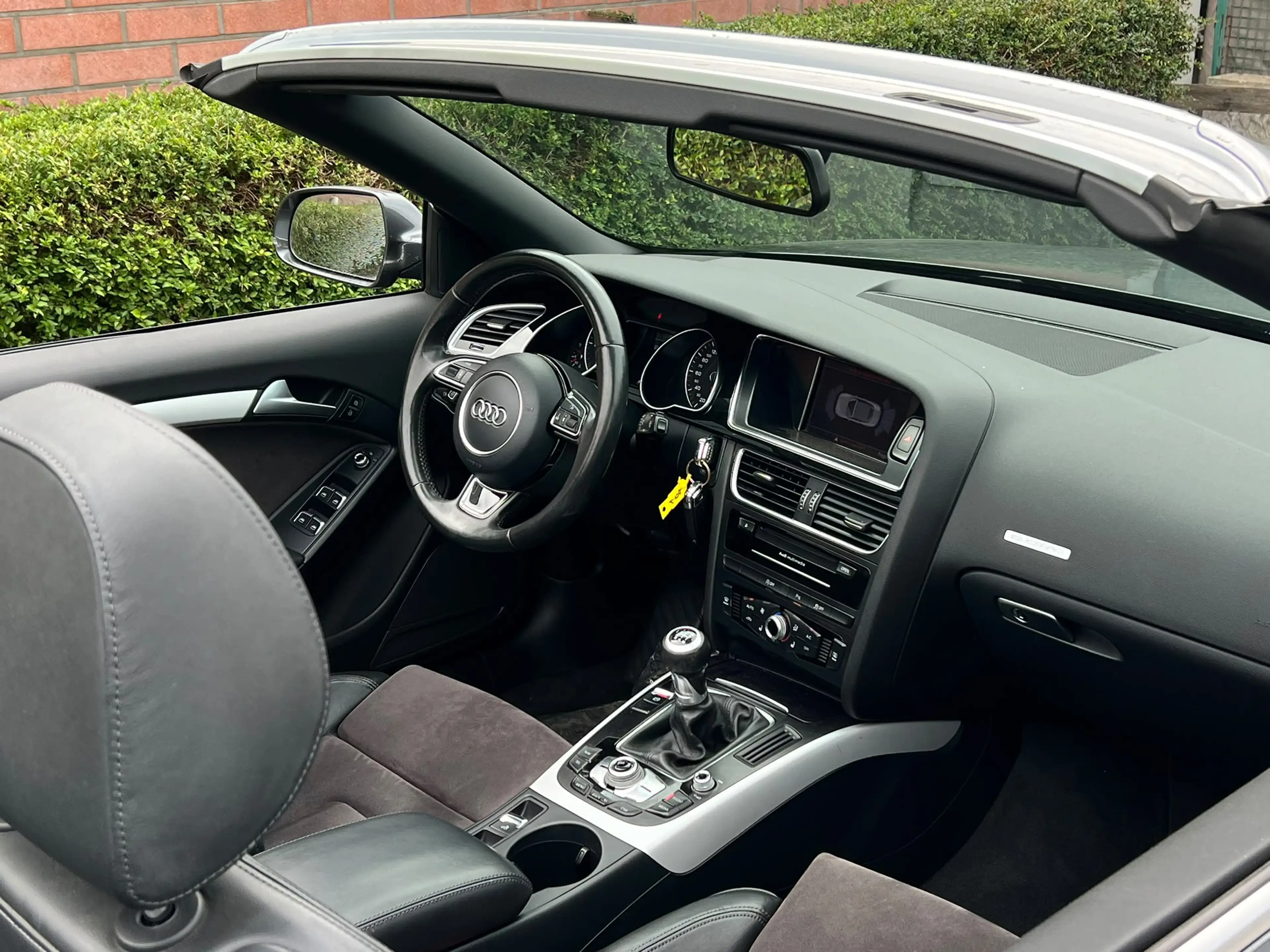 Audi A5 CABRIOLET - S LINE - QUATTRO — photo 11