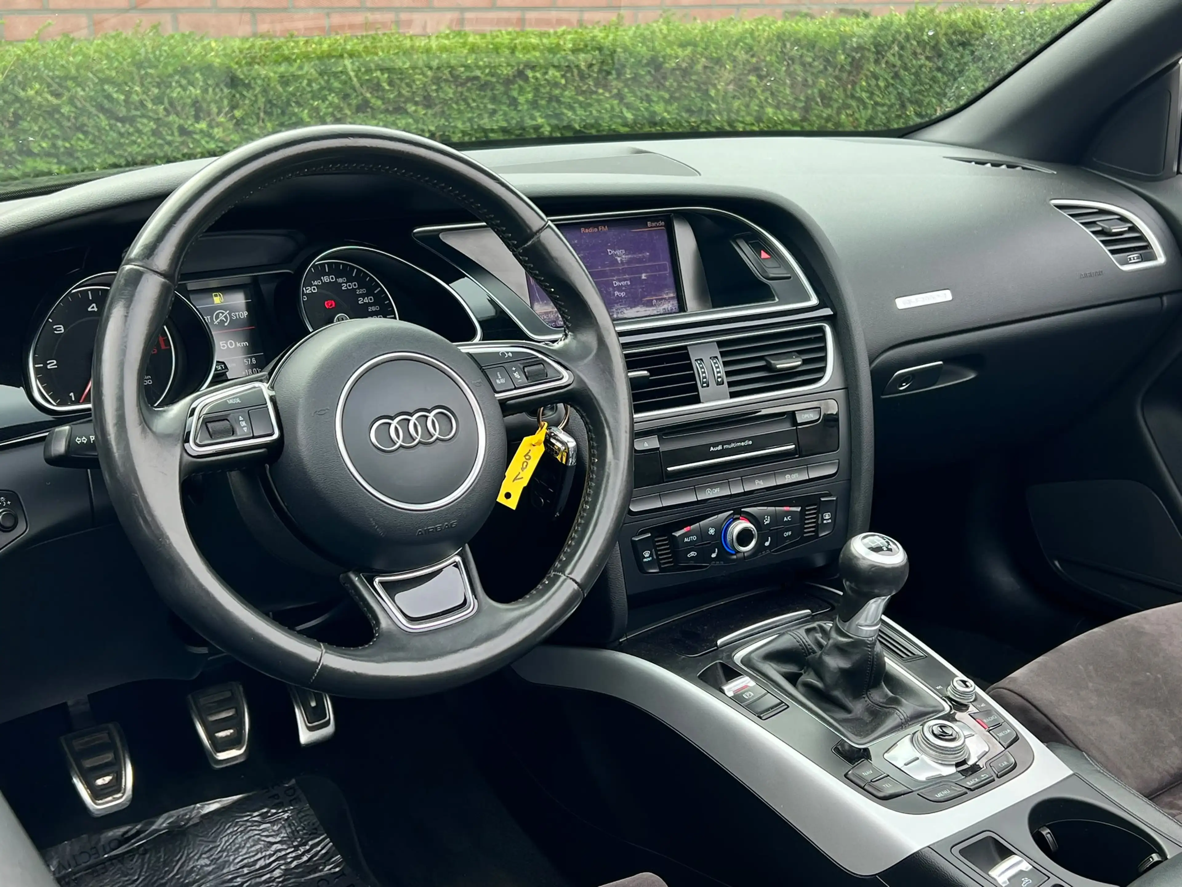 Audi A5 CABRIOLET - S LINE - QUATTRO — photo 10