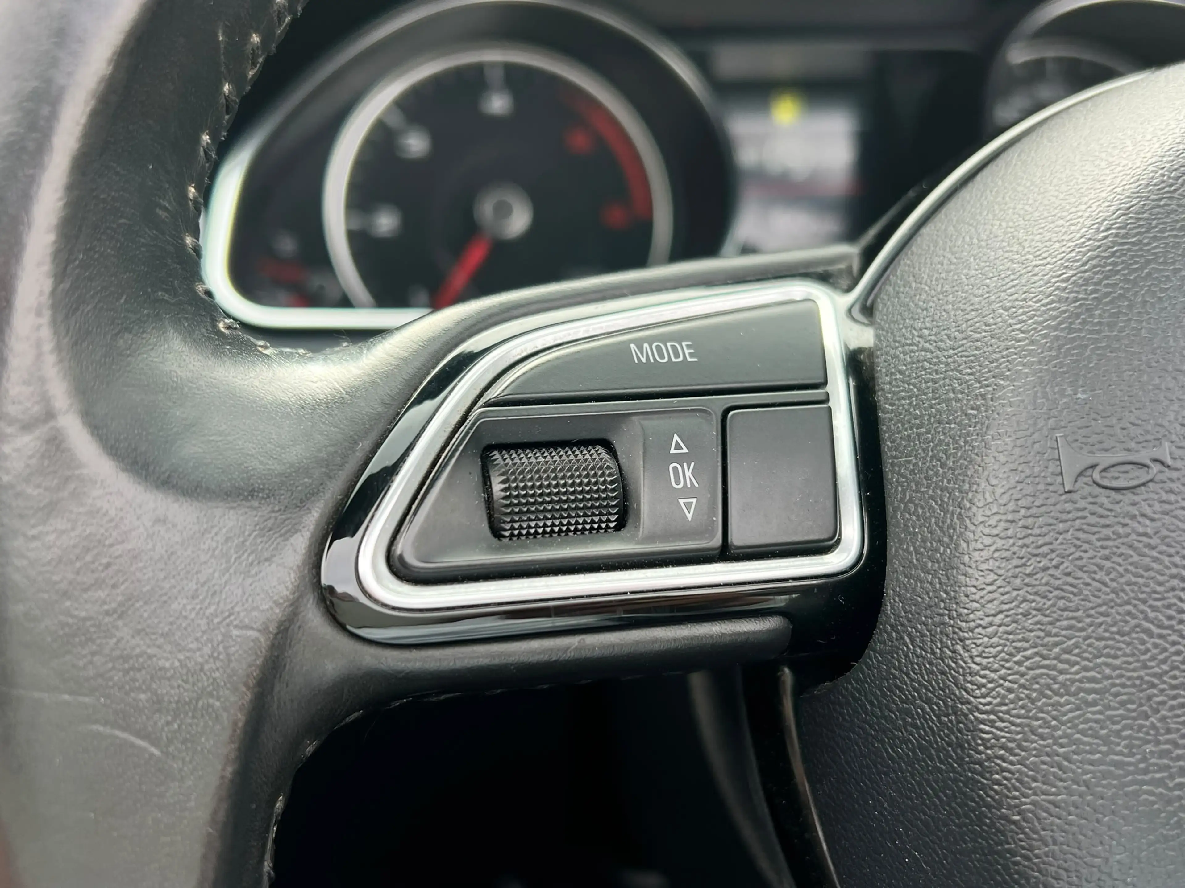 Audi A5 CABRIOLET - S LINE - QUATTRO — photo 12
