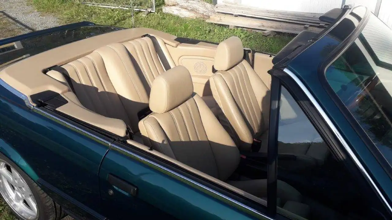 BMW 318i, foto 1