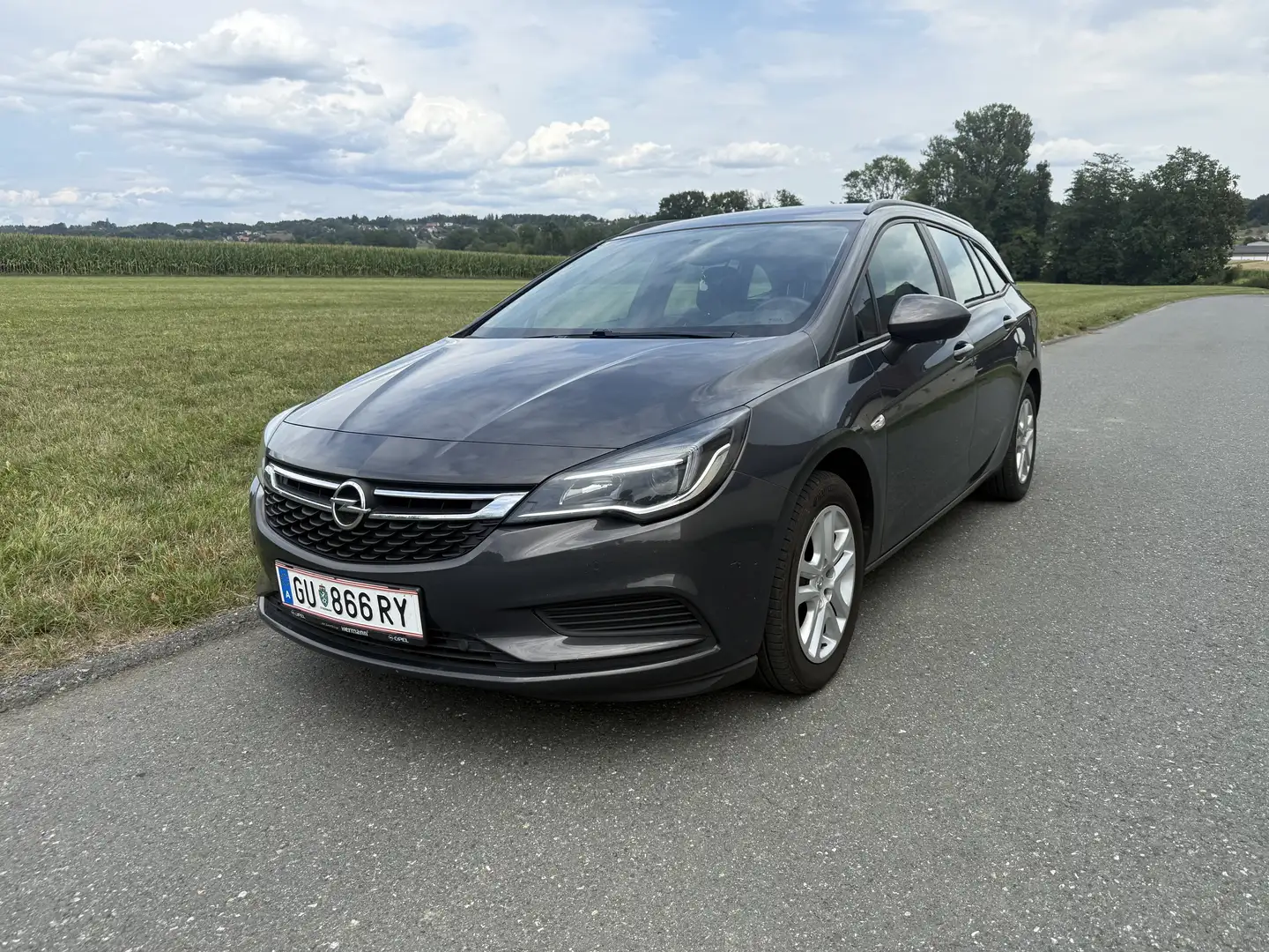 Opel Astra ST 1,6 CDTI Ecotec Edition - 1
