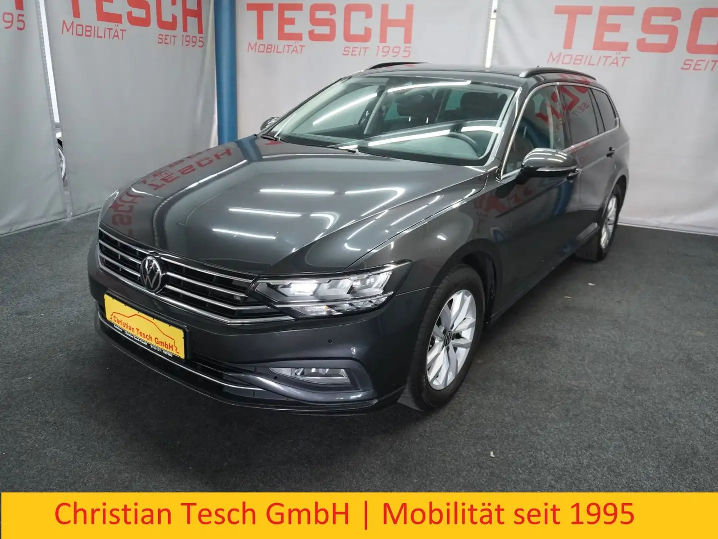 Volkswagen Passat Variant Business 1.5/NAVI/SITZHZ/ Grau - 1