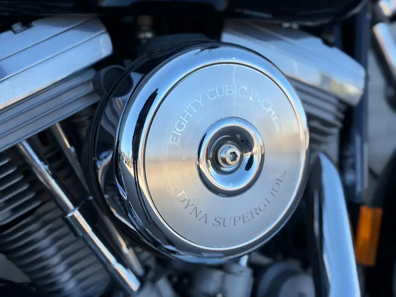 Harley-Davidson Dyna Super Glide - foto 8