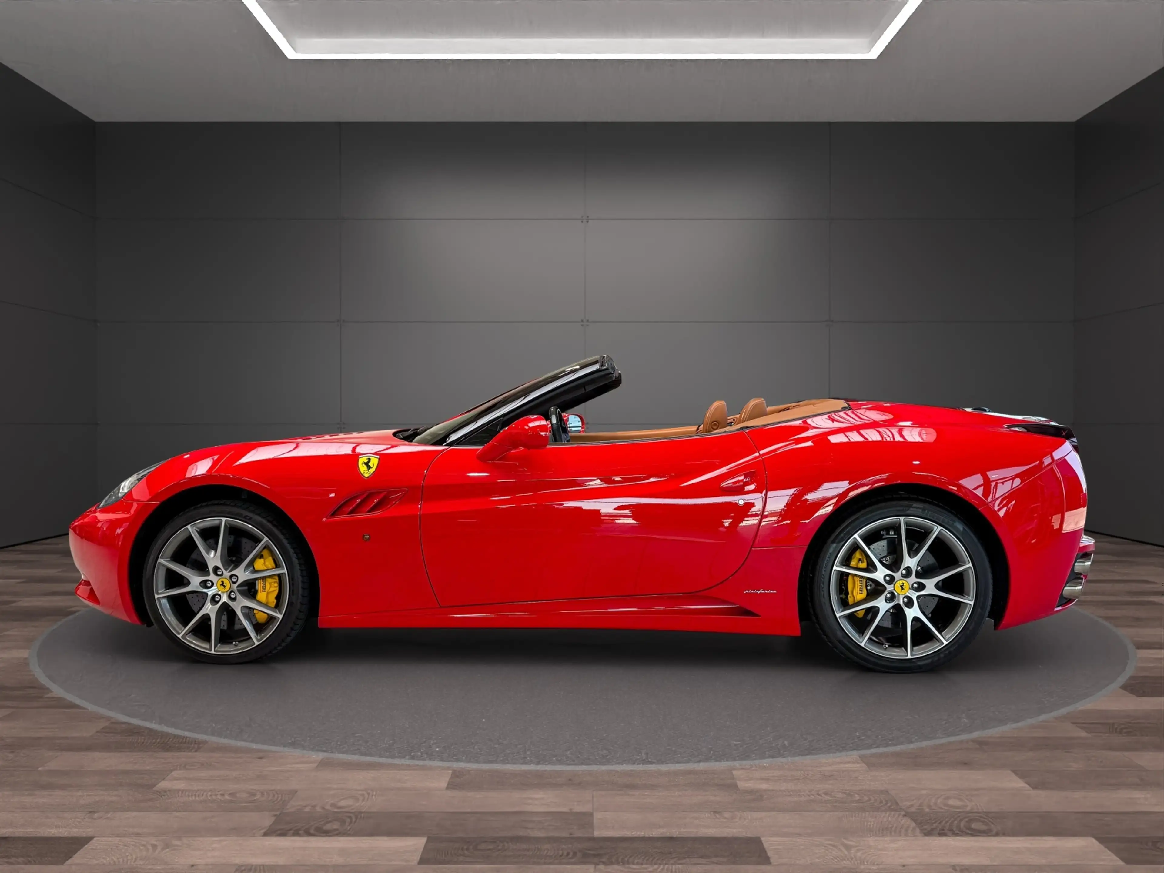 Ferrari California — photo 5