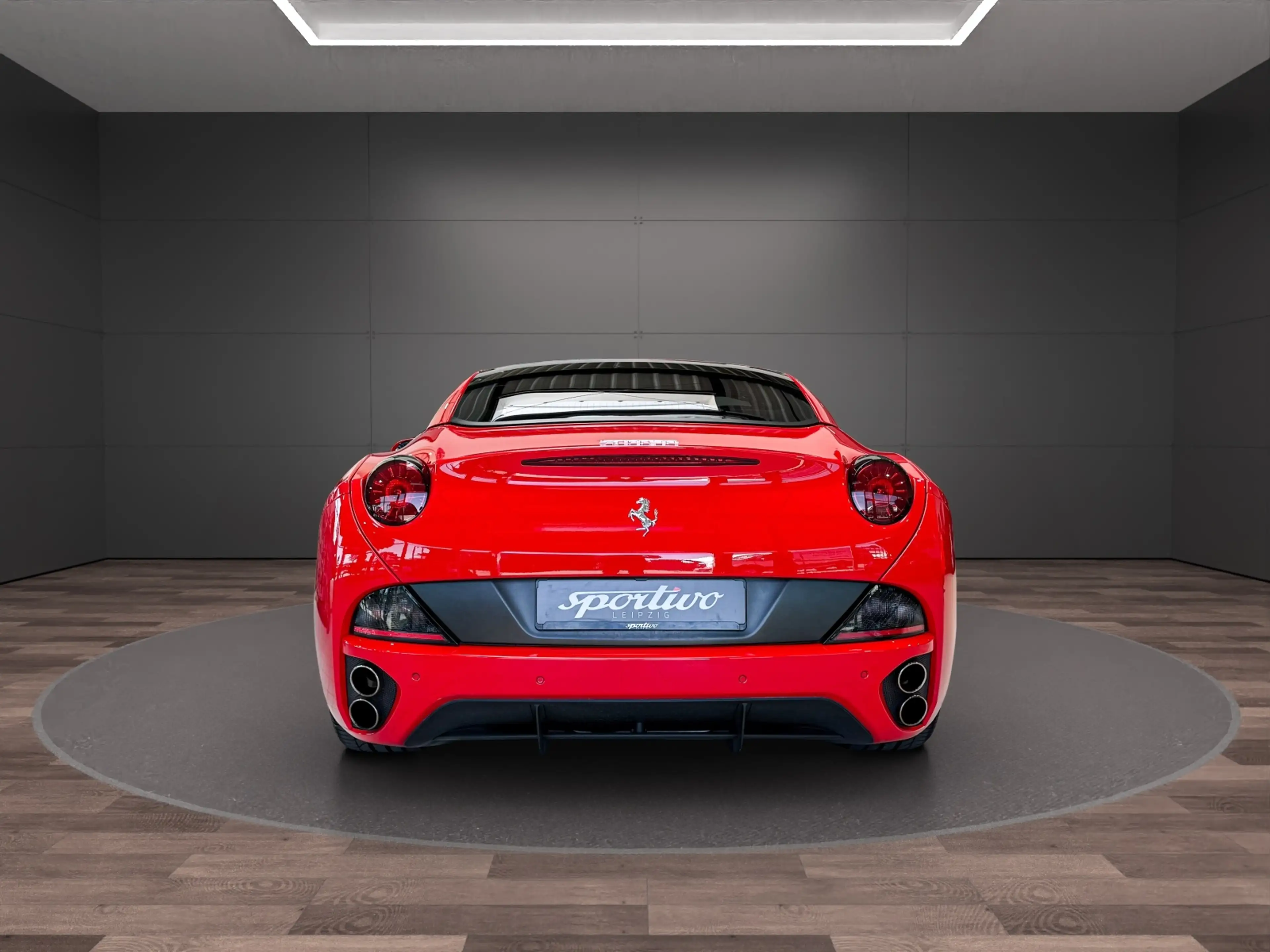 Ferrari California — photo 7
