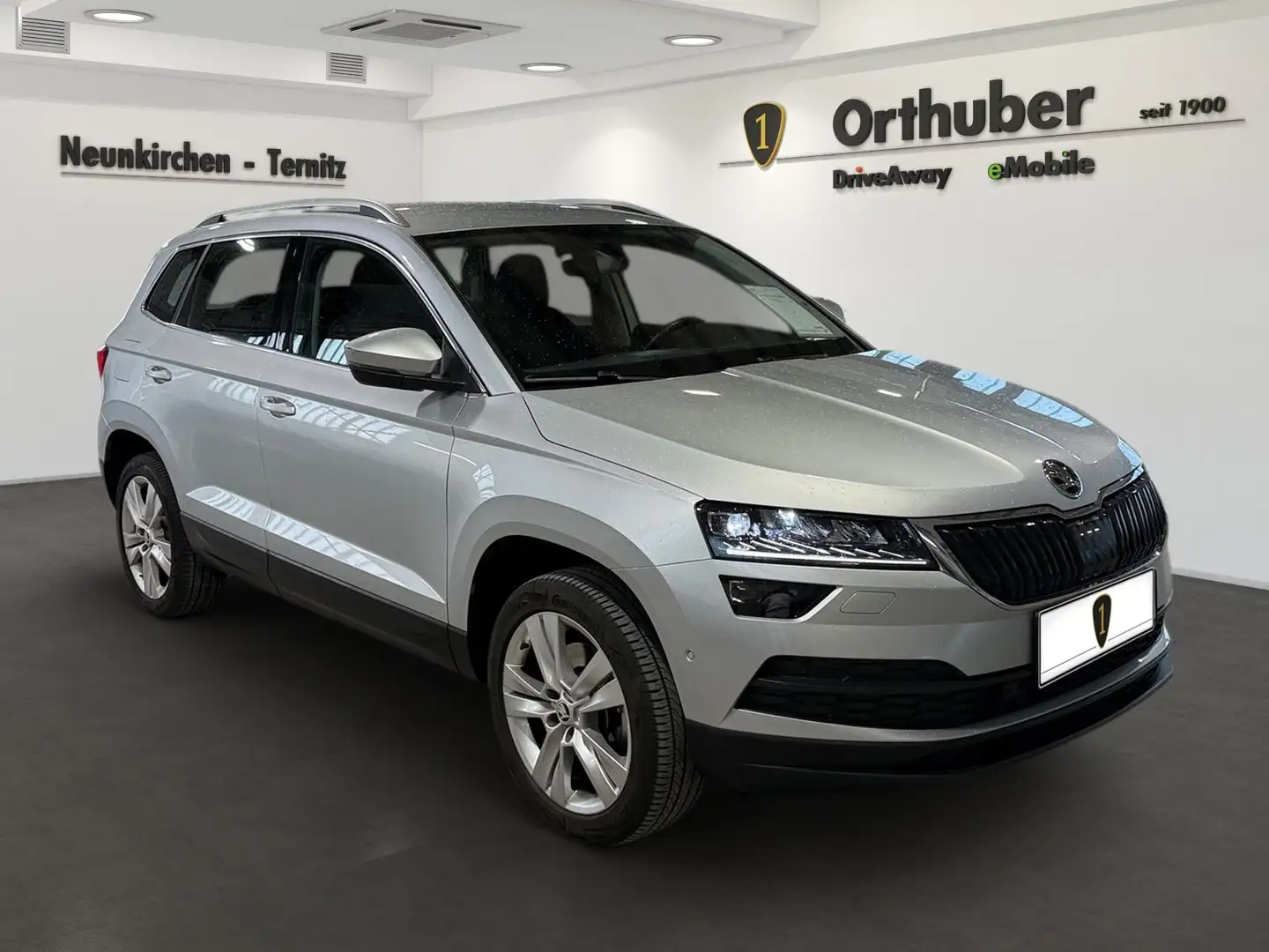Skoda Karoq Style TSI ACT Silber - 2