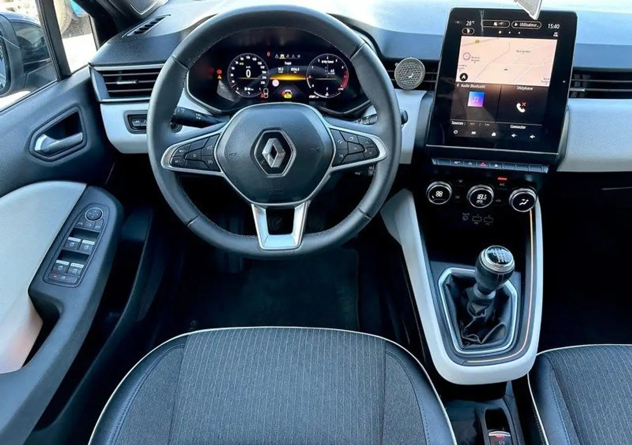 Renault Clio Citadine 5 portes — photo 5