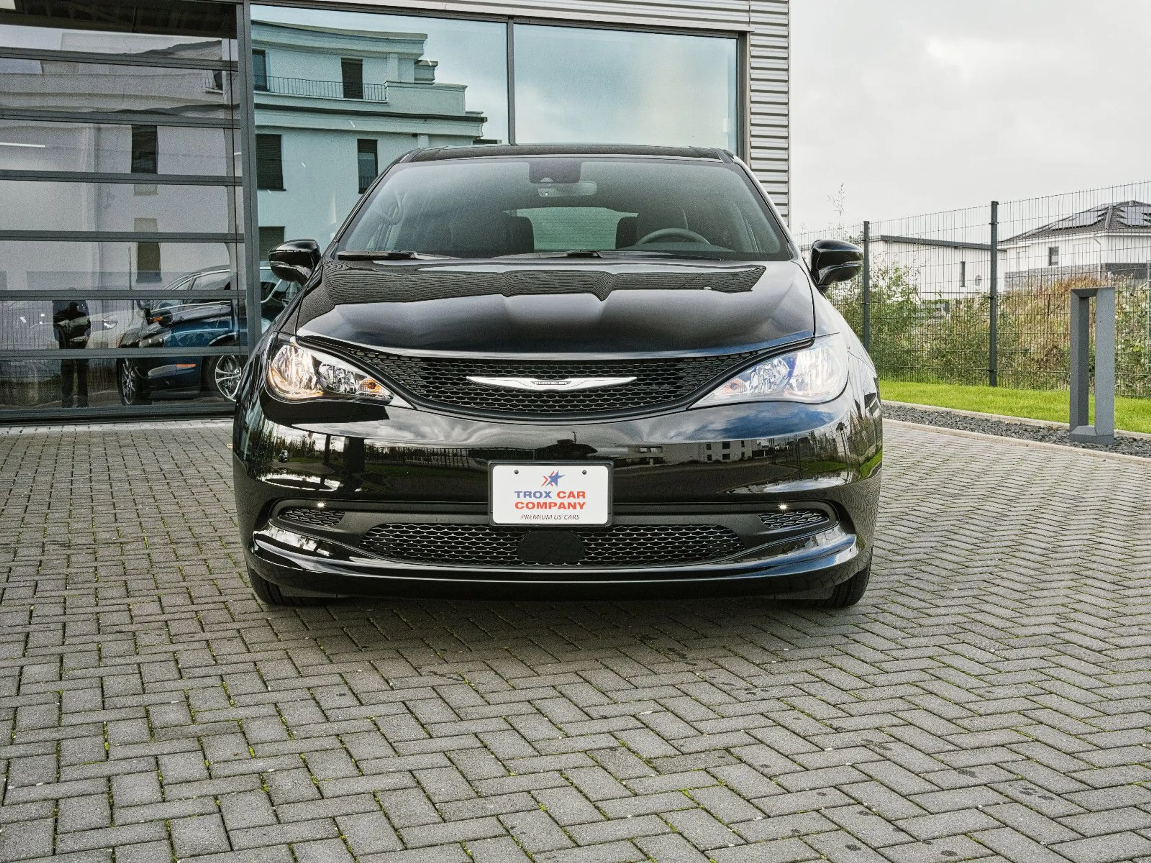 Chrysler Pacifica / Grand Caravan — photo 12