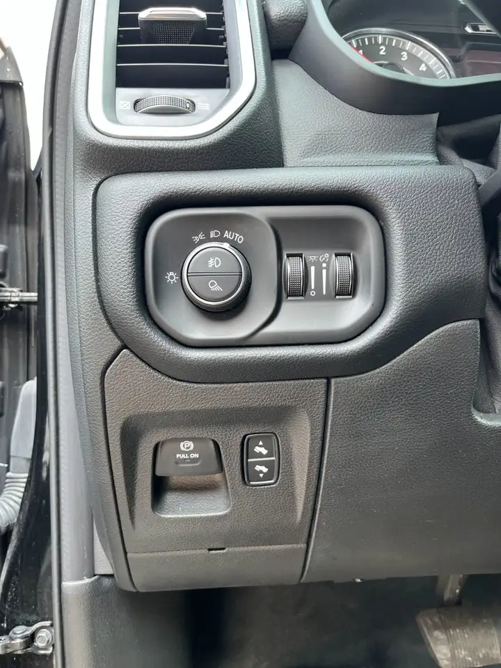RAM 1500 photo RAM 1500