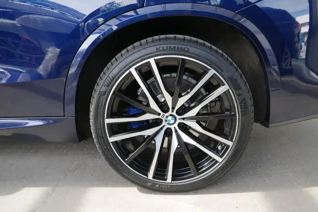 BMW X5 xDrive 45e *M-Paket/Laser/Pano./AHK/360°/HUD/ACC/Sitzlüftung/22 Zoll* Ansicht 4