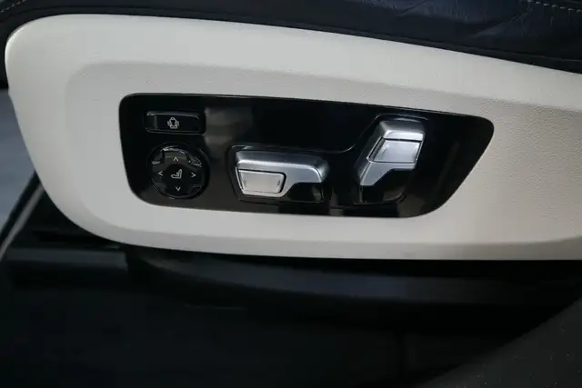 BMW X5 xDrive 45e *M-Paket/Laser/Pano./AHK/360°/HUD/ACC/Sitzlüftung/22 Zoll* Ansicht 10