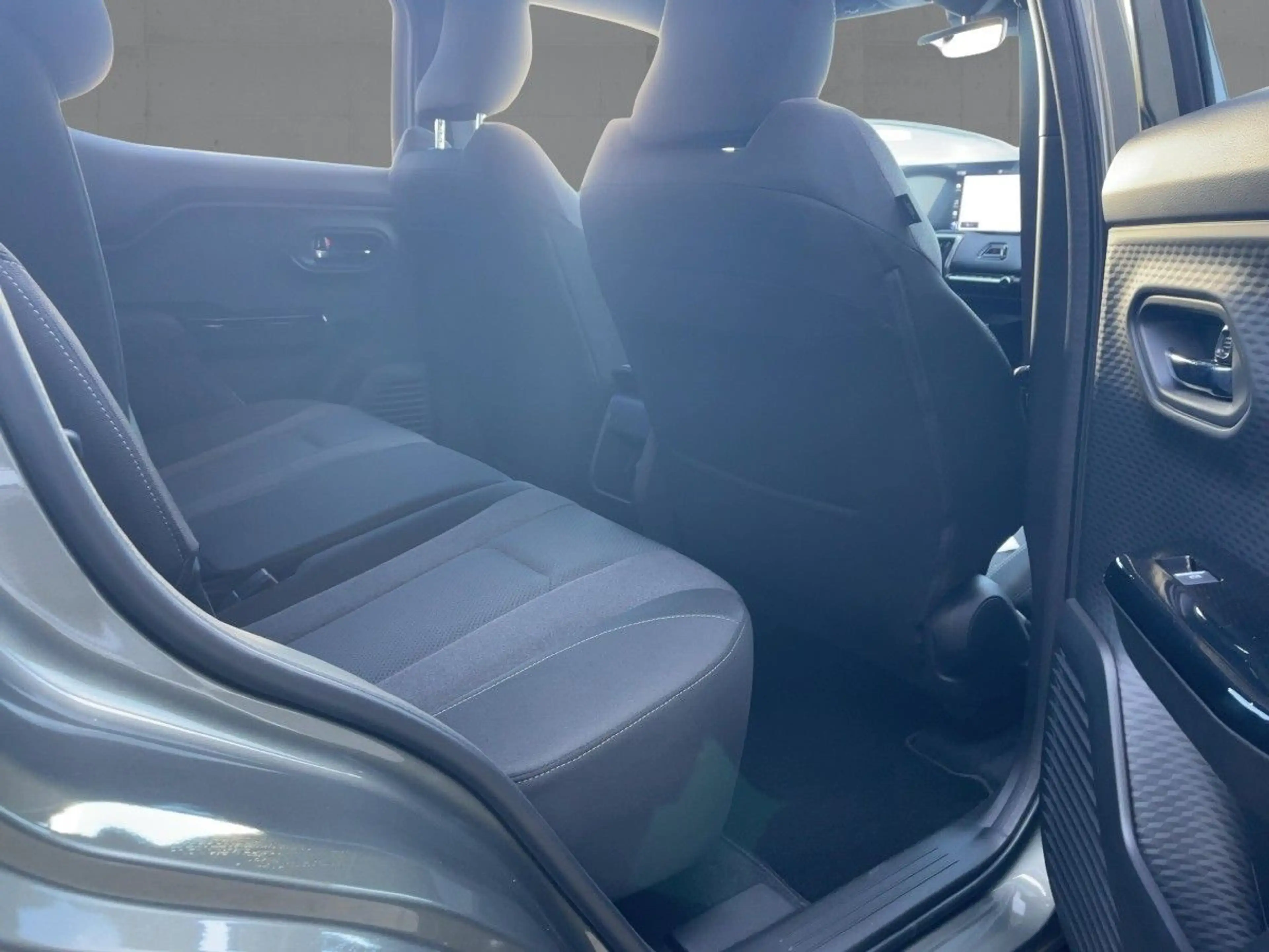 Toyota Urban Cruiser 128 kW / 61 kWh Teamplayer — photo 13