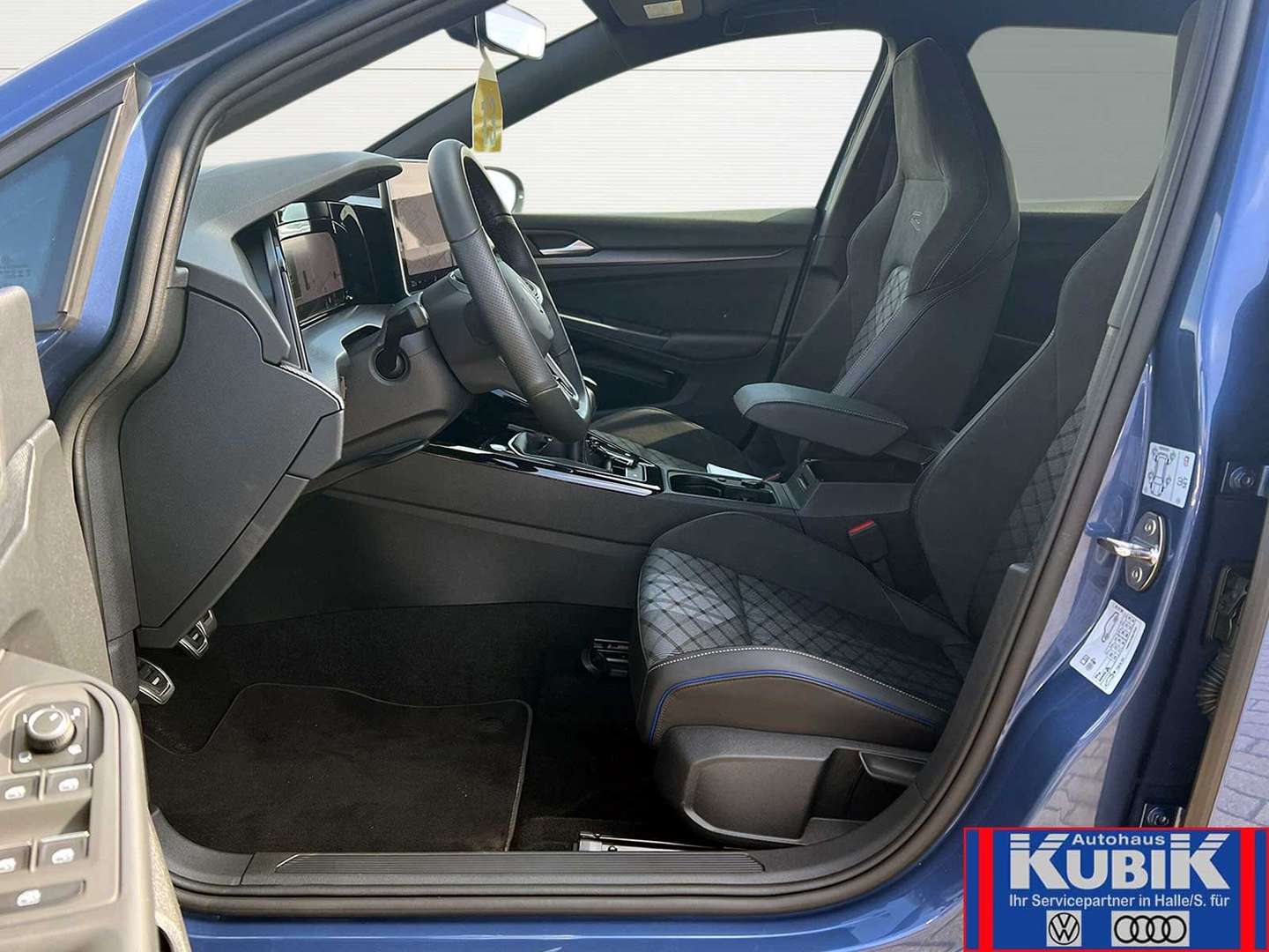 Volkswagen Golf TSI R-Line Black Style - - Joinsteer - #3