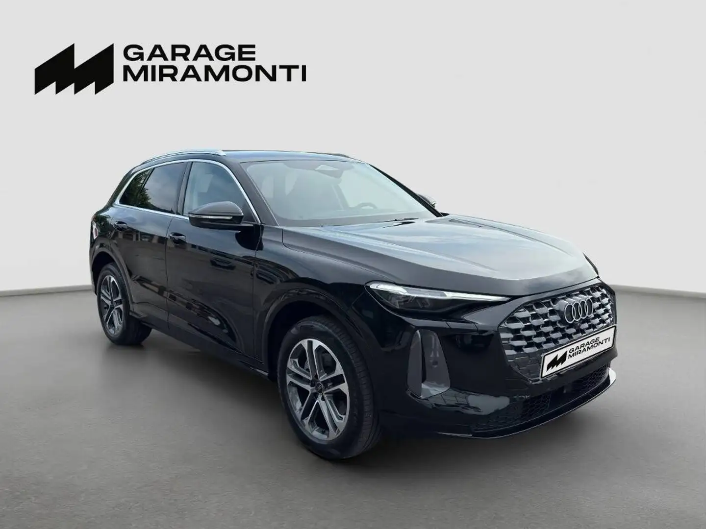 Audi Q5 VETTURA IN PRONTA CONSEGNA Nero - 2