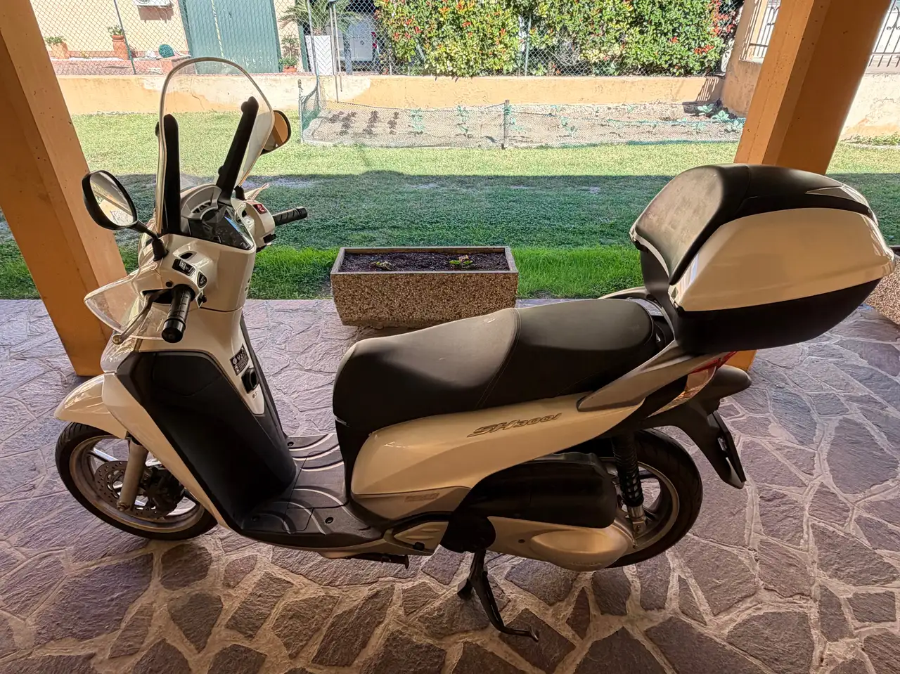 Honda SH 300