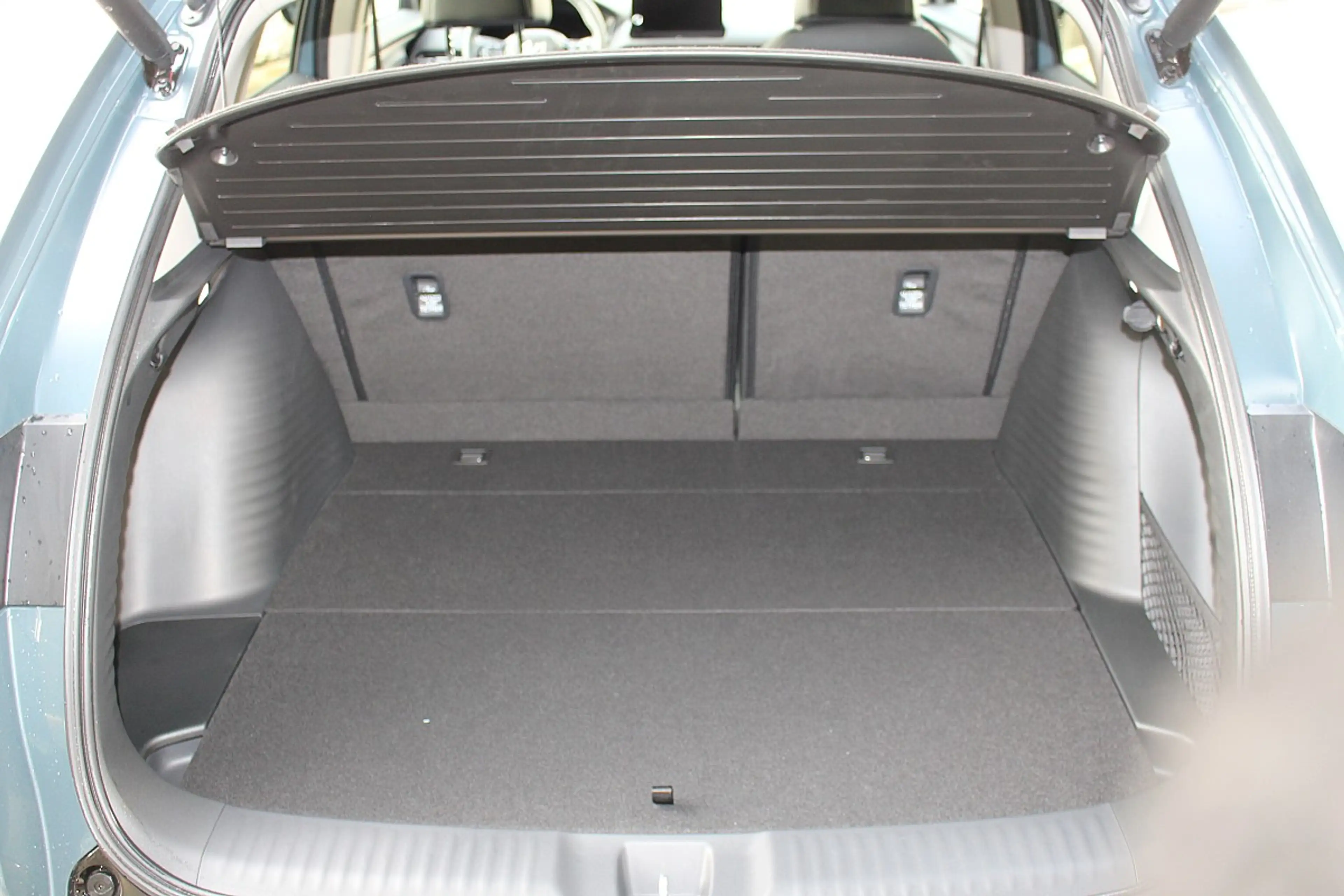 Honda ZR-V 2,0 i-MMD Hybrid Sport Aut. — photo 12