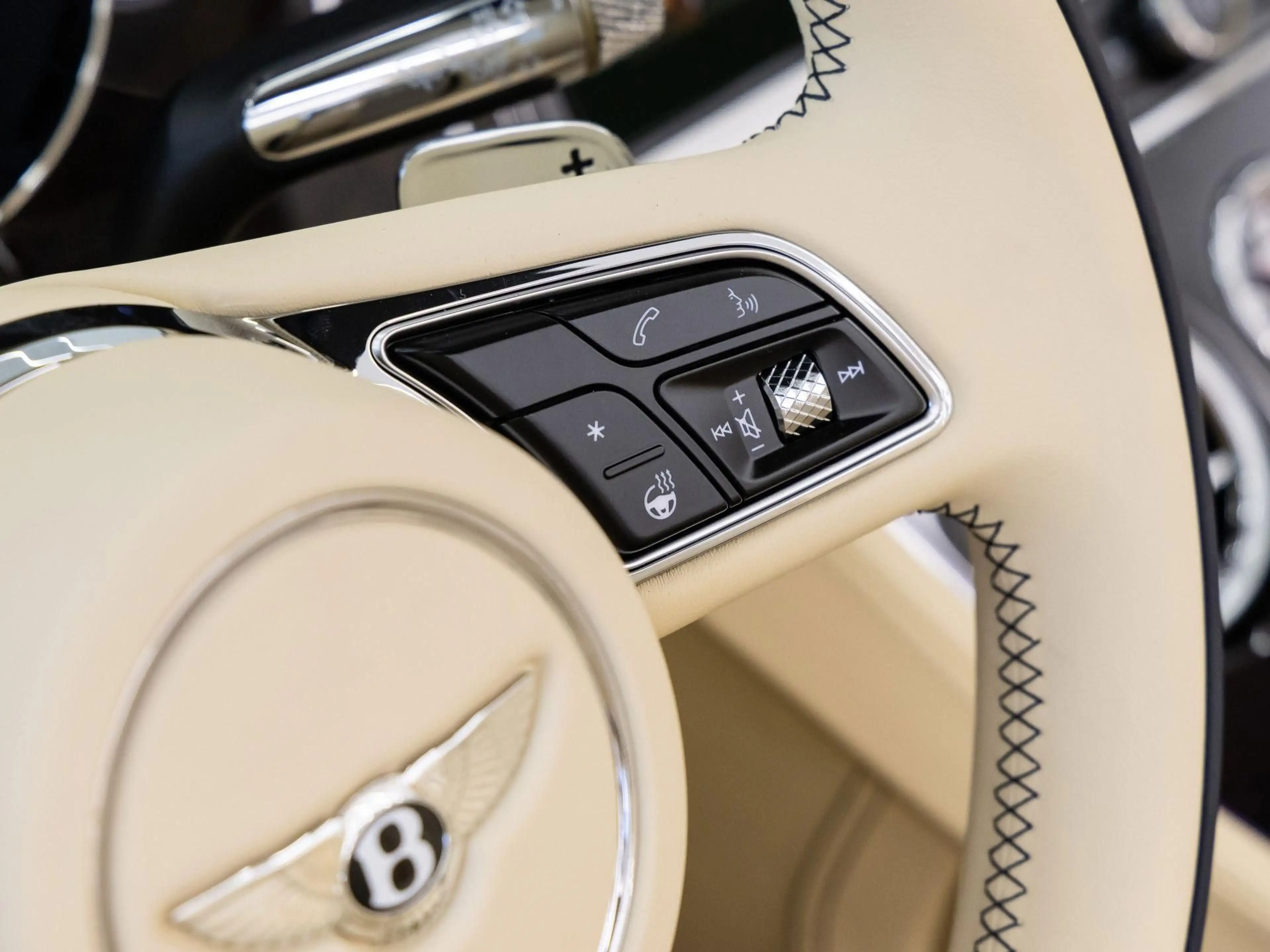 Bentley Continental GTC (MY26) von BENTLEY FRANKFURT — photo 12