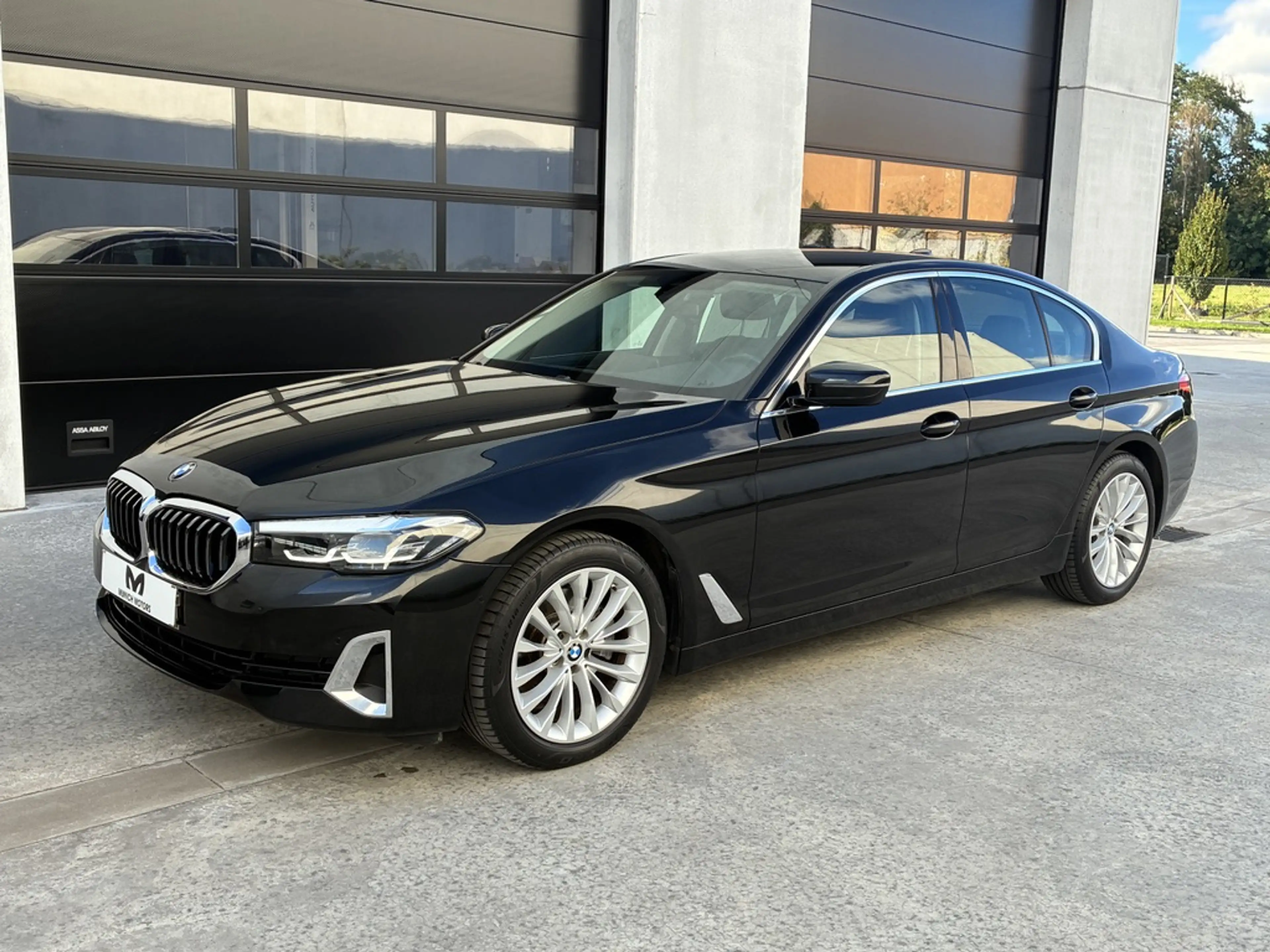 BMW 520 520i Aut/Luxury/Comfort Access/Hi-Fi/.../2 Jaar garantie — photo 2