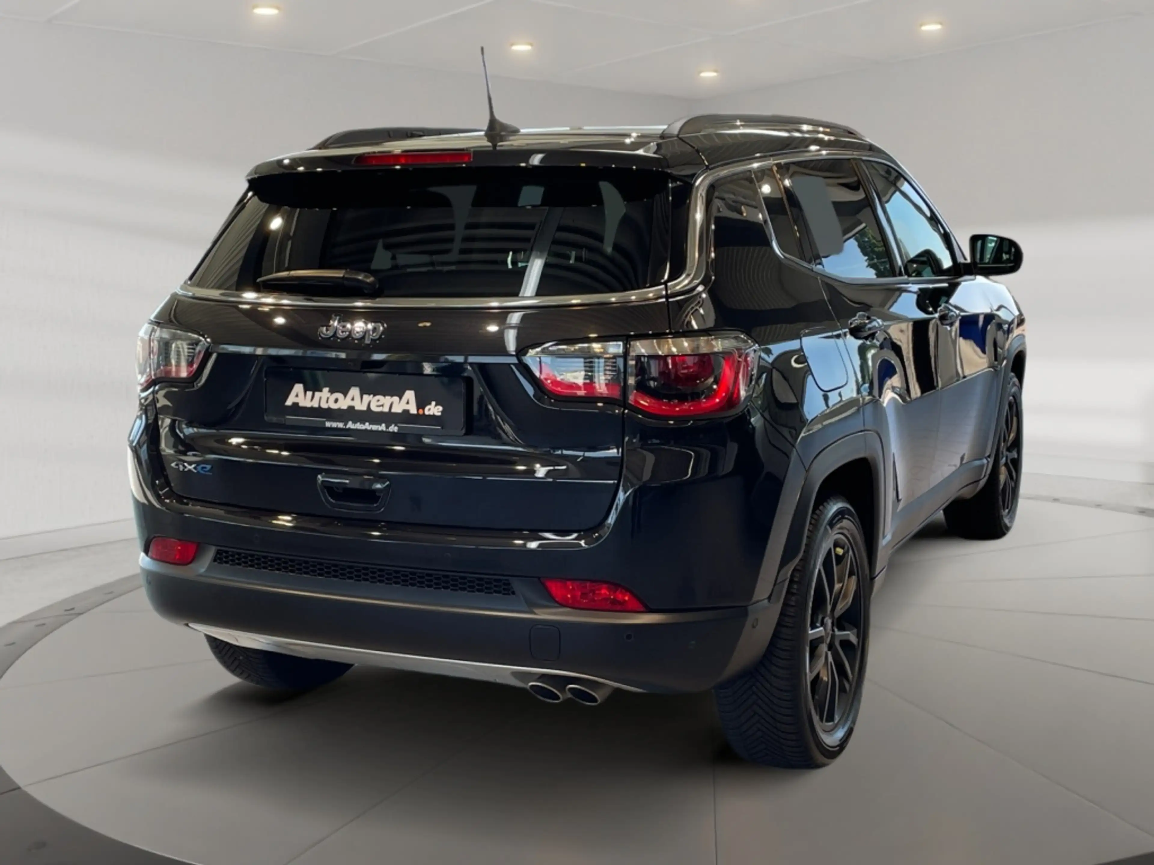 Jeep Compass 1.3 Plug-In Hybrid Limited  Carbon+Cam — photo 4