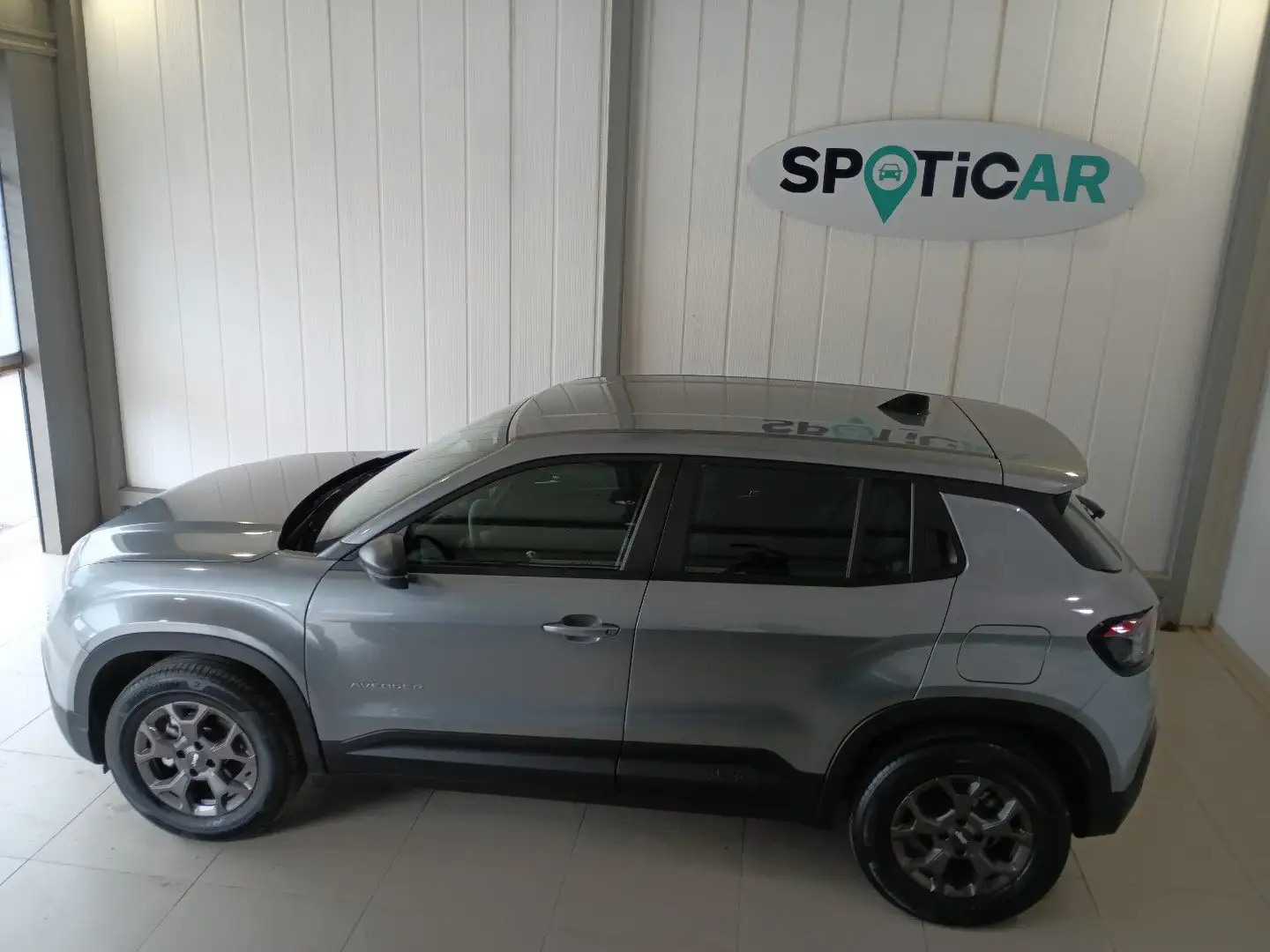 Jeep Avenger Avenger 1.2 Turbo 100 CV Longitude Grigio - 2