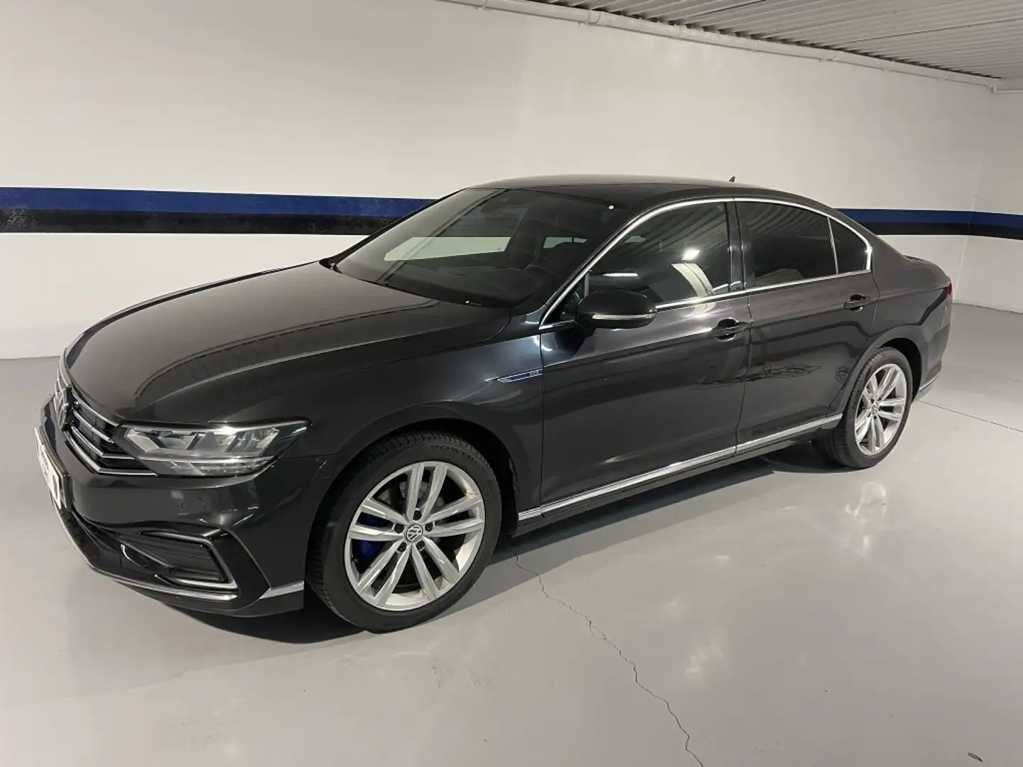 Volkswagen Passat GTE 1.4 TSI e-Power Gris - 1