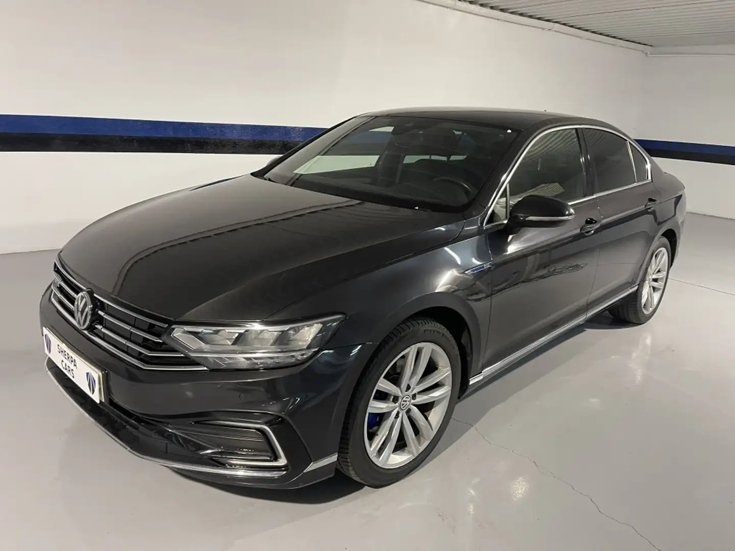 Volkswagen Passat GTE 1.4 TSI e-Power Gris - 2