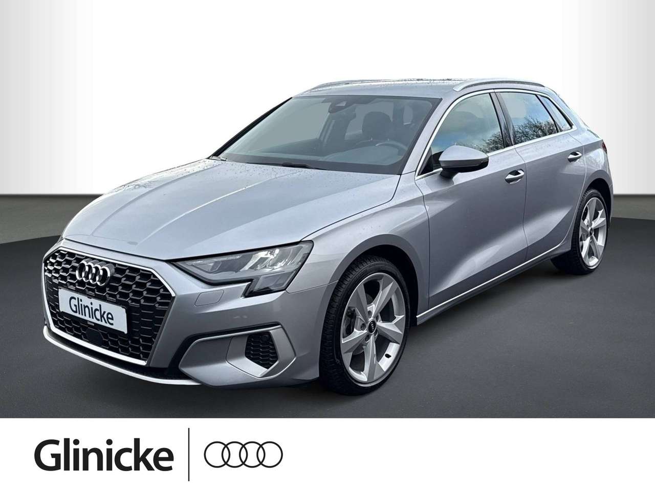Audi A3 2022 — advanced 2.0 TDI DSG, NAVI, SHZ