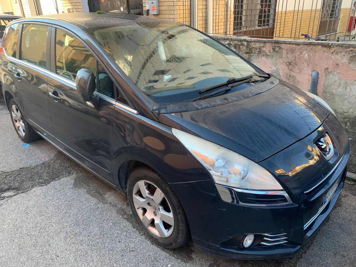 Peugeot 5008 5008 1.6 hdi 16v Feline 110cv Nero - 1