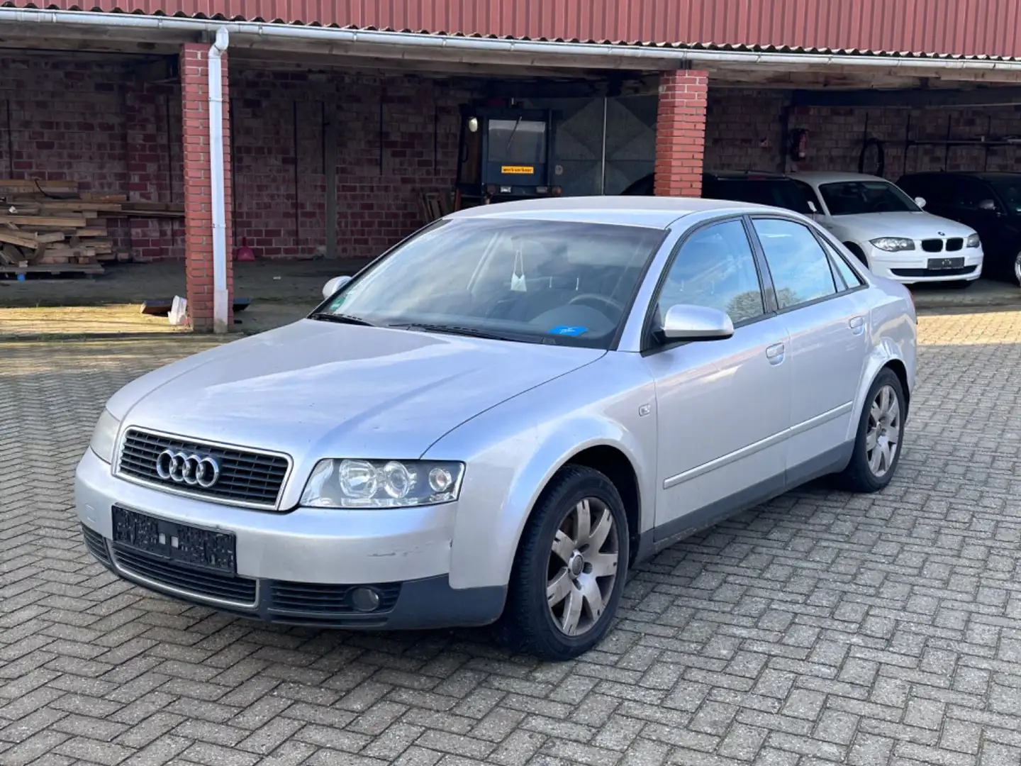 Audi A4 Lim. 2.0*AUTOMATIK*LPG*** Silber - 1