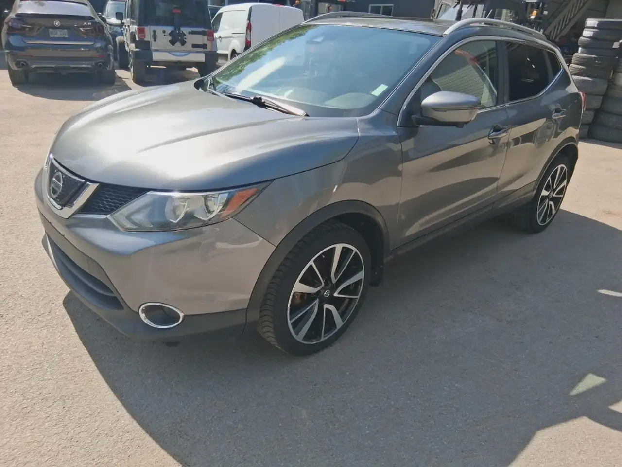 Nissan Qashqai снимка Nissan Qashqai