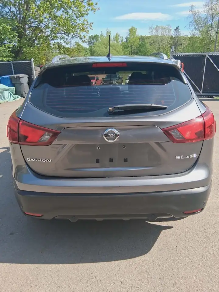 Nissan Qashqai снимка Nissan Qashqai