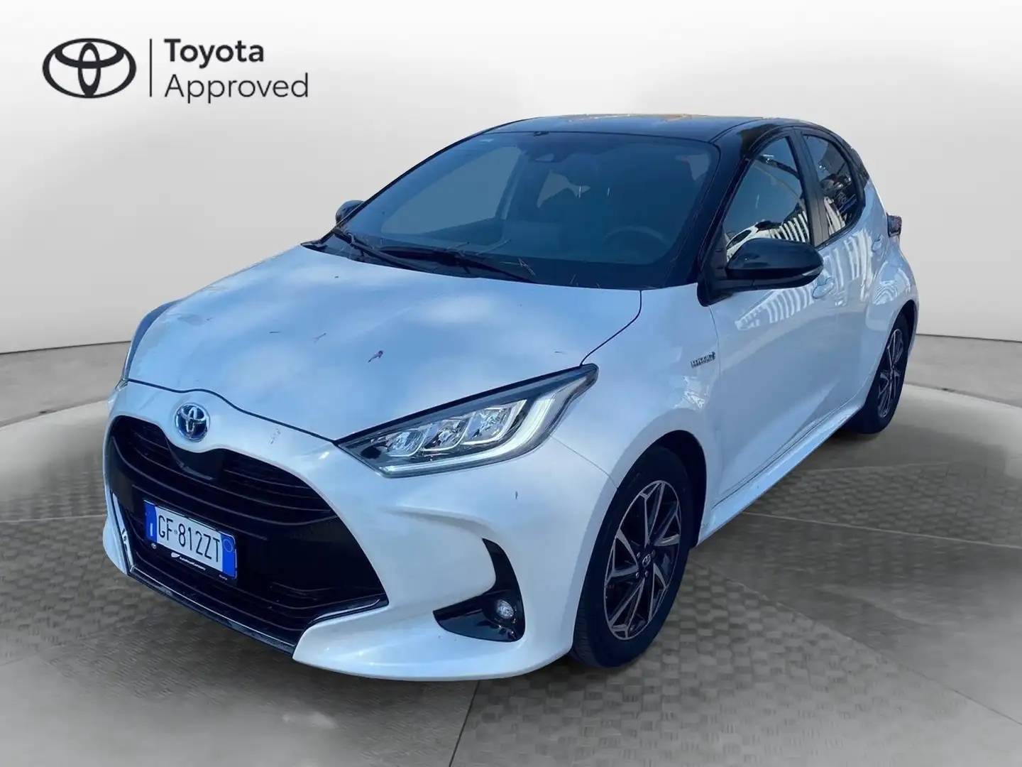 Toyota Yaris 1.5 Hybrid 5 porte Style Bianco - 1