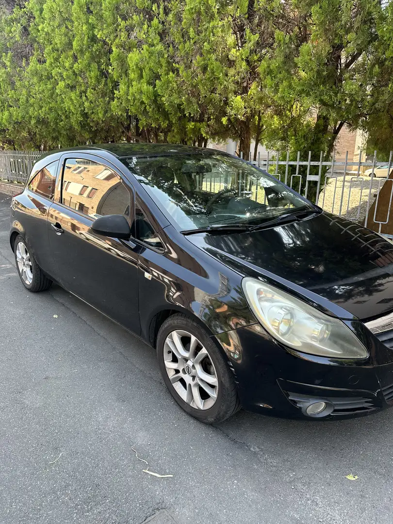 Opel Corsa 3p 1.2 Enjoy - 1
