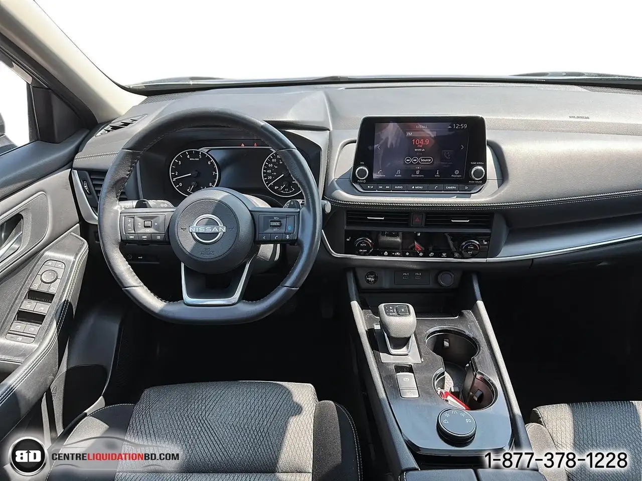 Nissan Rogue снимка Nissan Rogue
