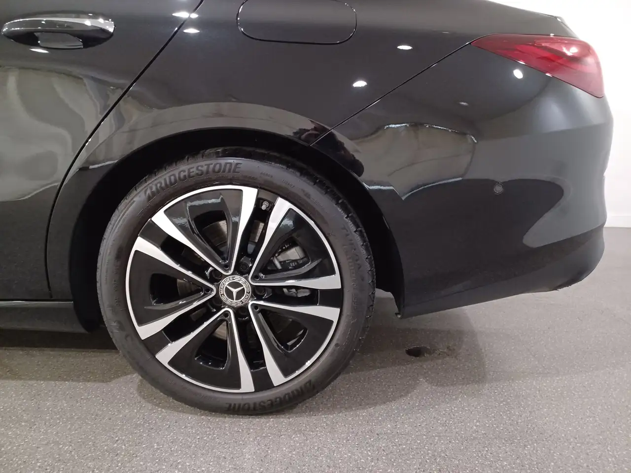 Mercedes-Benz CLA снимка Mercedes-Benz CLA