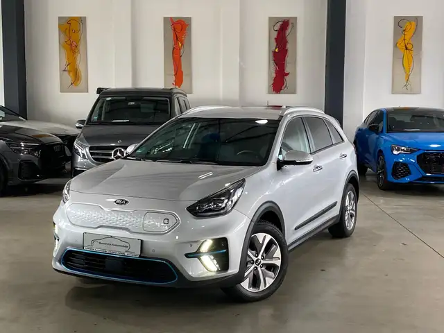 Kia e-Niro Spirit/150KW/Leder/SitzKlima/Navi/3-PH/JBL