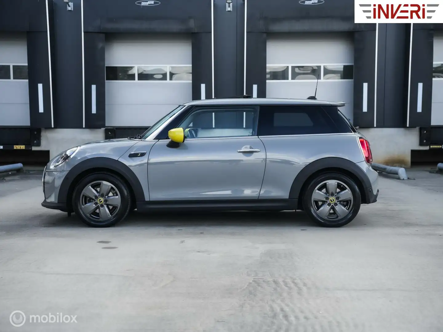 MINI Mini Electric Essential 33 kWh Grey - 2