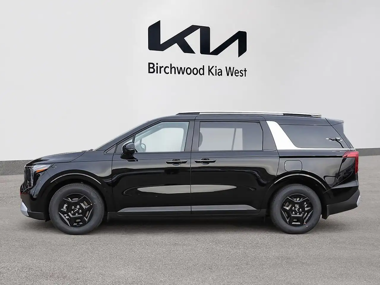 Kia Carnival снимка Kia Carnival