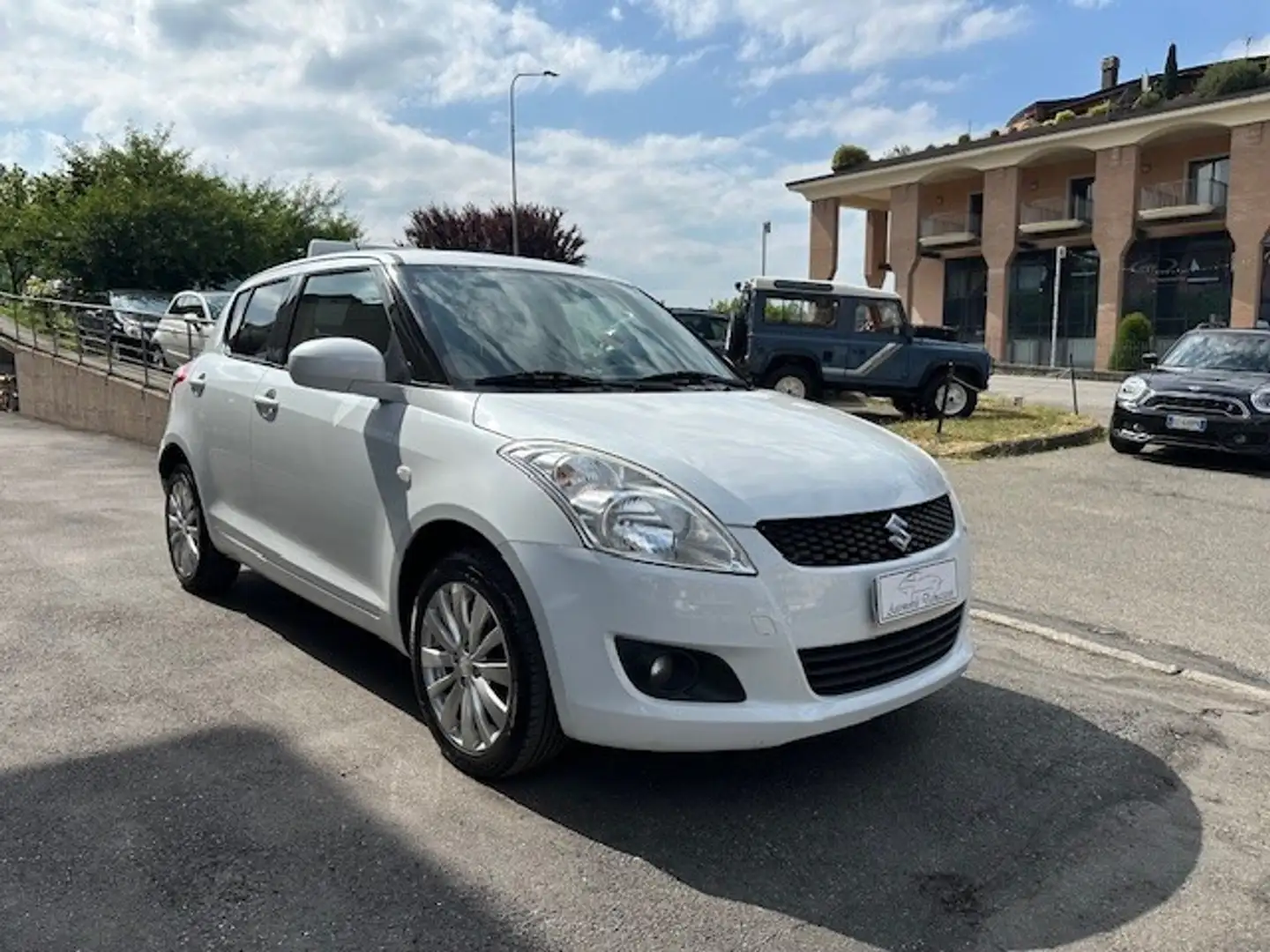 Suzuki Swift 1.2 VVT 4WD 5 porte GL Top Bianco - 2