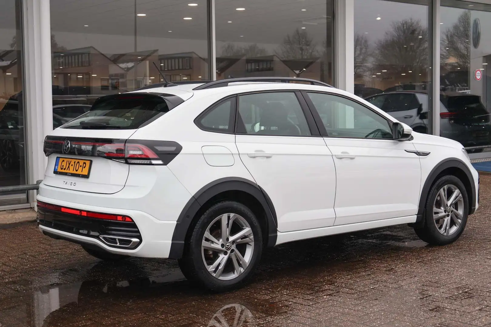 Volkswagen Taigo 1.0 TSI 110pk DSG R-Line | Adaptive Cruise | PDC | Blanc - 2